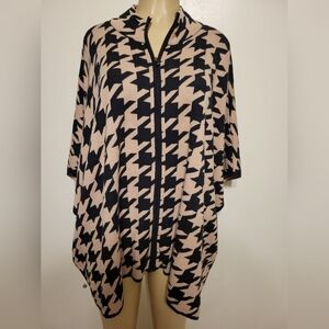 Jones New York Poncho Cape  Black and Tan Houndstooth Zip Up